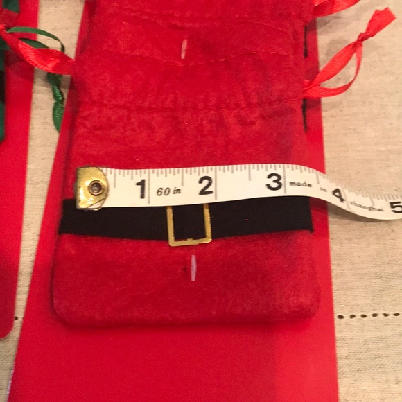 8 Mini Felt Gift Bags New - Picture 6 of 7